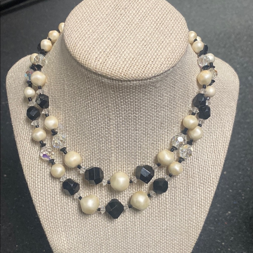 Vintage Elegant Black and Cream Beaded Necklace